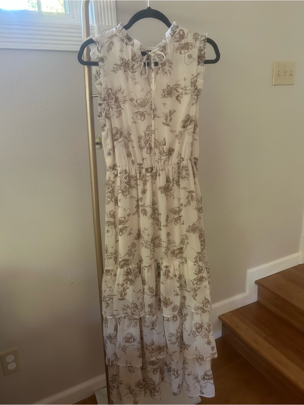 1.STATE Ivory Floral Tiered Maxi Dress Medium Ruffle Sleeveless Boho Romantic